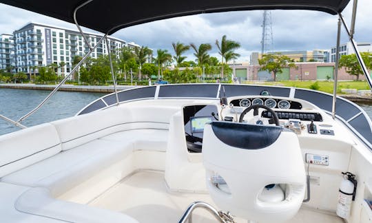 MERIDIAN 38' Let us take your experience on the water to next level.