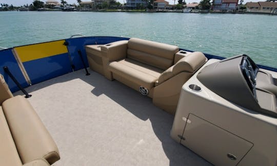 ''Bahama 1'' Tropical Pontoon Custom for Cruising Madeira Beach