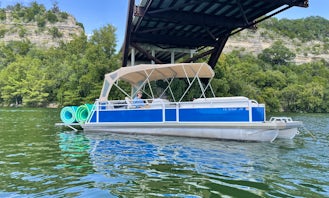 15 - Passenger Pontoon Boat with Highly Experienced Captain on Lake Austin!