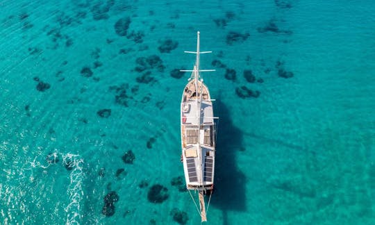 Authentic Turkish 108' Gulet for charter in Muğla