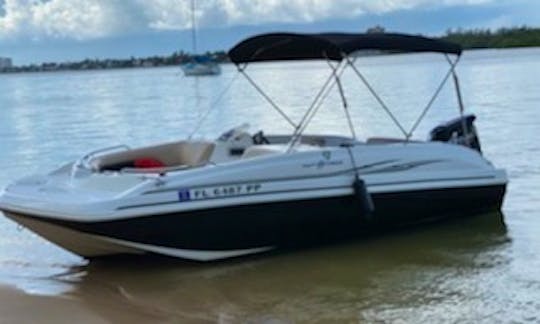 Best Hurricane Boat 22ft for up to 6 peoples in Miami Beach