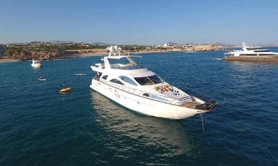 80' HN Luxury Yacht in Cabo San Lucas (4 hour minimum)