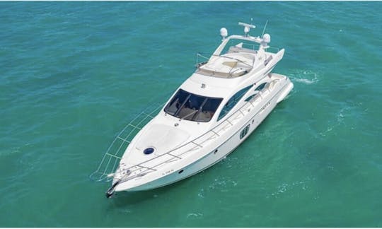 💥 Entre na água com estilo com este Azimut de 55 pés para até 12 pessoas em Miami 