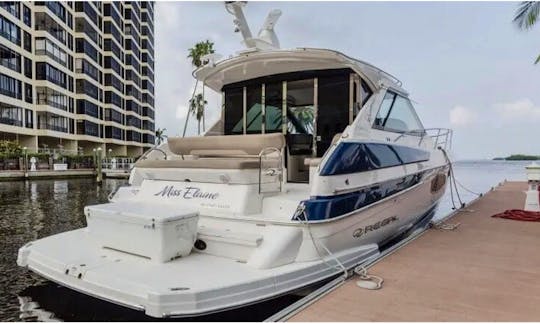 💥Hit the Water in Style with this Regal 46' for up to 12 guests in Miami