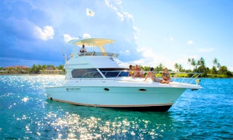 6-Hours Beach Trip aboard 45' Silvernton Yacht in Nassau