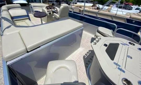 Party Pontoon 20' South Bay with Captain and Fuel included on Percy Priest, TN