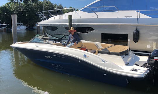 2022 Sea Ray 21ft Bowrider for the endless summer waterways!!