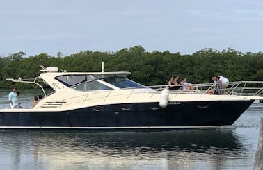 51ft. Uniesse Motor Yacht Rental in Cancún, Quintana Roo