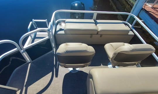  2021 Pontoon - SUNTRACKER - Power in Cape Coral
