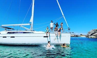 Luxury Sailing Experience in Fremantle, Western Australia