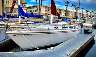 1979 Classic Catalina 30' Sailboat for Amazing Charter in Marina Del Rey
