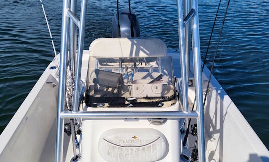 Get to Your Favorite Fishing Spots Quick with our 19ft NauticStar Center Console!