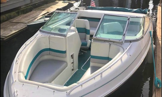 Open bow seats that makes this boat roomy and comfortable for cruising with friends