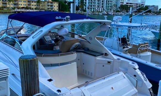 2004 Real 35ft Motor Yacht for Charter in North Bay Village