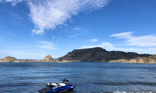 2016 Yamaha Waverunner VX Deluxe (Red) in Grand Coulee area