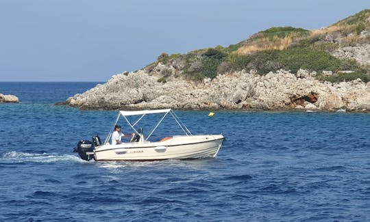 Consola central Sport Fisher de 16 pies en Agios Nikolaos