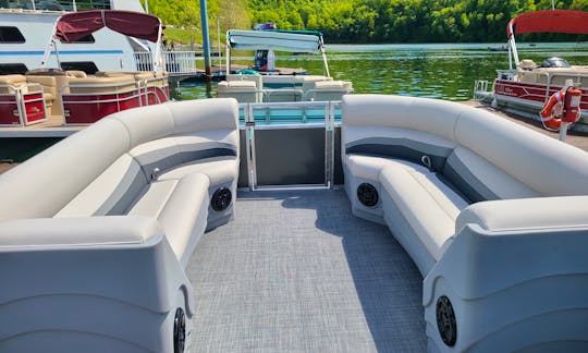 2021 Leisure Kraft Premium Pontoon Boat - Sutton Lake, WV