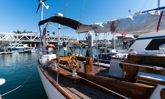 Velero Explorer 45' Bluewater para alquilar en Oceanside, California