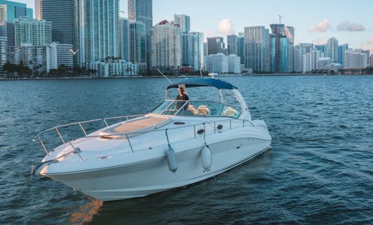 💥 Melhor aluguel de iate a motor Sea Ray de 37 pés em Miami para até 12 pessoas