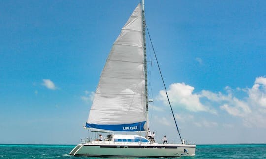 Alquile este catamarán de crucero de 53 pies para una fiesta en barco en Cancún, Quintana Roo