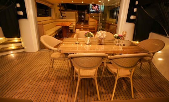 2020 Custom 72' Luxury Rental Yacht in Bophorus