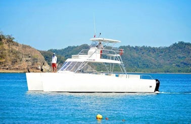 39ft Custom Power Catamaran Cruise for Adventure in Jacó