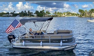 2022 NEW Suntracker Party Barge 18 Pontoon for Rent in Fort Lauderdale