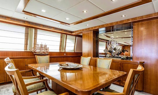 Motoryacht (Falcon 115) Luxury cruises in Bodrum