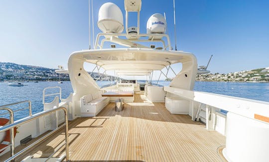 Croisières de luxe en yacht à moteur (Falcon115) à Bodrum
