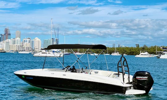 Cruise Miami Waters: Rent a Bayliner Element E18 Boat with Free Parking! 