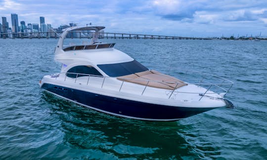 Beautiful 48 SEA RAY FLYBRIDGE for your perfect occasion!! & 1 FREE HOUR OF JETSKI