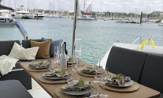 Lindos dias com seus amigos e familiares em um novíssimo Elba 45' em St. Thomas e St. John, USVI.