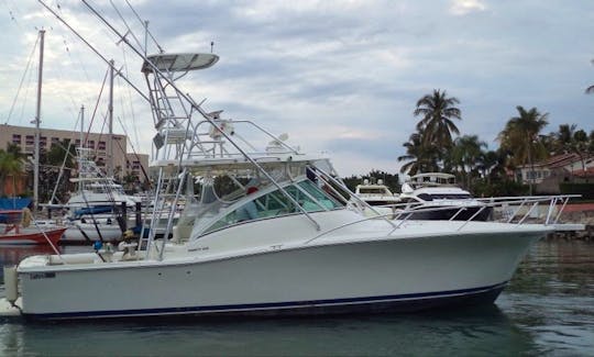 Lovely Luhrs 36 for Comfortable Vacation in Puerto Vallarta!