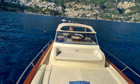 Aprea Mare 9 mt Capri Private Boat Cruise in Positano!