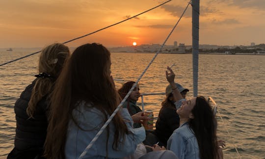 Amazing Sunset Sailing Tour in Lisbon