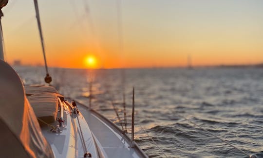 Amazing Sunset Sailing Tour in Lisbon