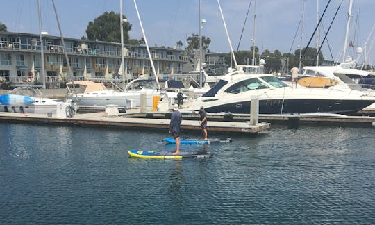 Pranchas de stand up paddle infláveis Adventure de 12 pés para alugar!