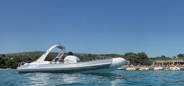 Alquile el Panamera Yacht Rib Boat para explorar las islas croatas