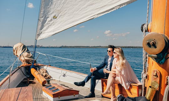 Classic Yacht Charter in New York, New York