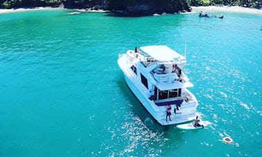 Passeio privado de baleias em iate de luxo de 53 pés ao pôr do sol, Manuel Antonio-Quepos