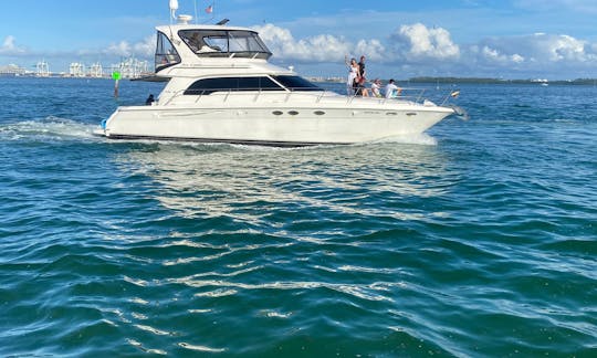 Sea Ray 55' Amazing Motor Yacht!! Enjoy the Best in Miami, Florida