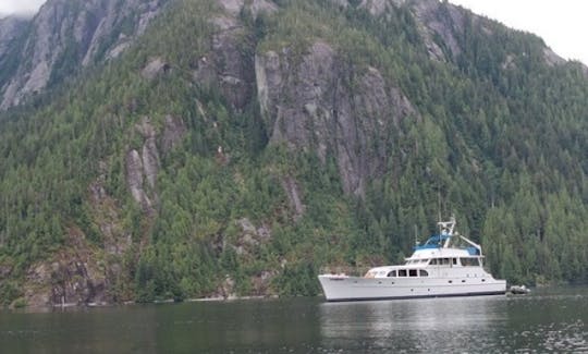 Location de yacht à moteur de luxe Longhorn de 67 pieds à Ketchikan, en Alaska