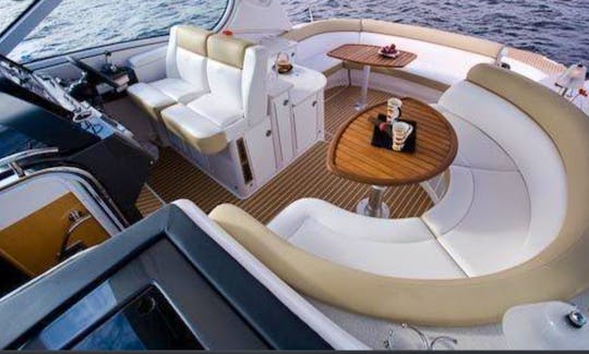 10 Person Motor Yacht for charter on Miami River