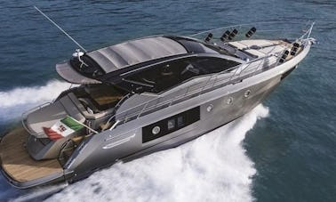 Yacht à moteur de luxe Cranchi M44 ht 2019 pour une aventure à Taormine