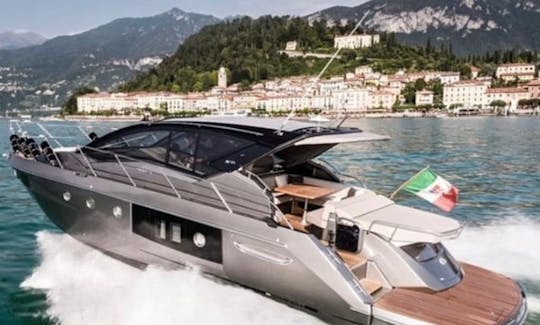 Yacht à moteur de luxe Cranchi M44 ht 2019 pour une aventure à Taormine