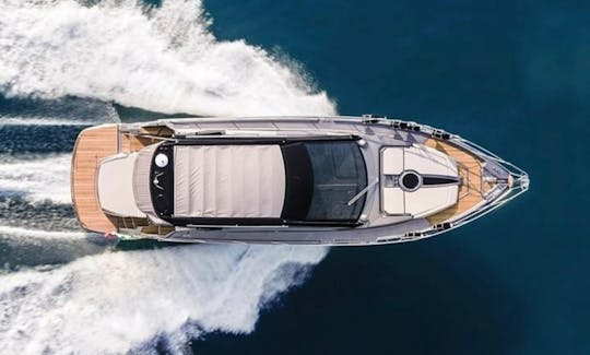 Yacht à moteur de luxe Cranchi M44 ht 2019 pour une aventure à Taormine