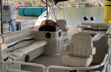 12 Person Party Pontoon on Lake Travis! We have a fleet of boats!