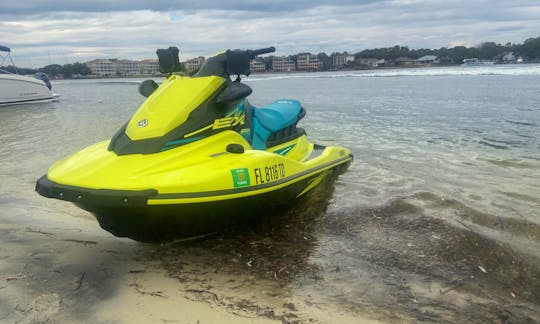 Explorer Crab Island and Destin on a brand new 2022 Yamaha EX Sport Jet Ski!!