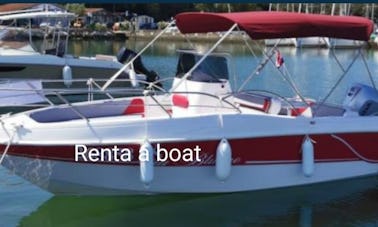 Bluline 21 Open Deck Boat Rental in Fažana, Croatia