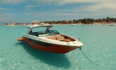 40' Sea ray motor yacht in Cancún